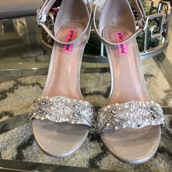 Betsey Johnson | Shoes | Betsy Johnson 